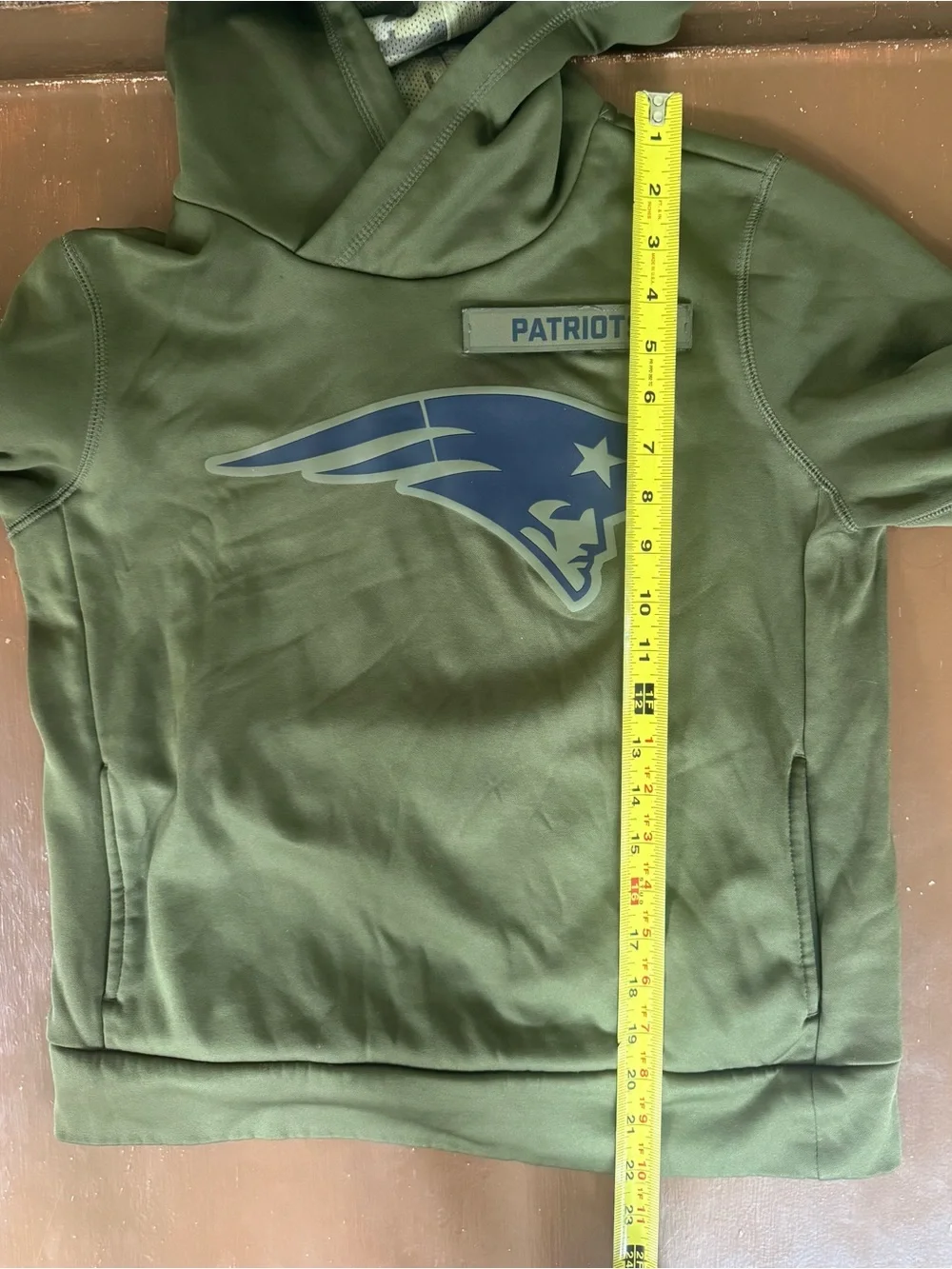 Nike Salute to Service NFL New England Patriots Hoodie - Youth Small